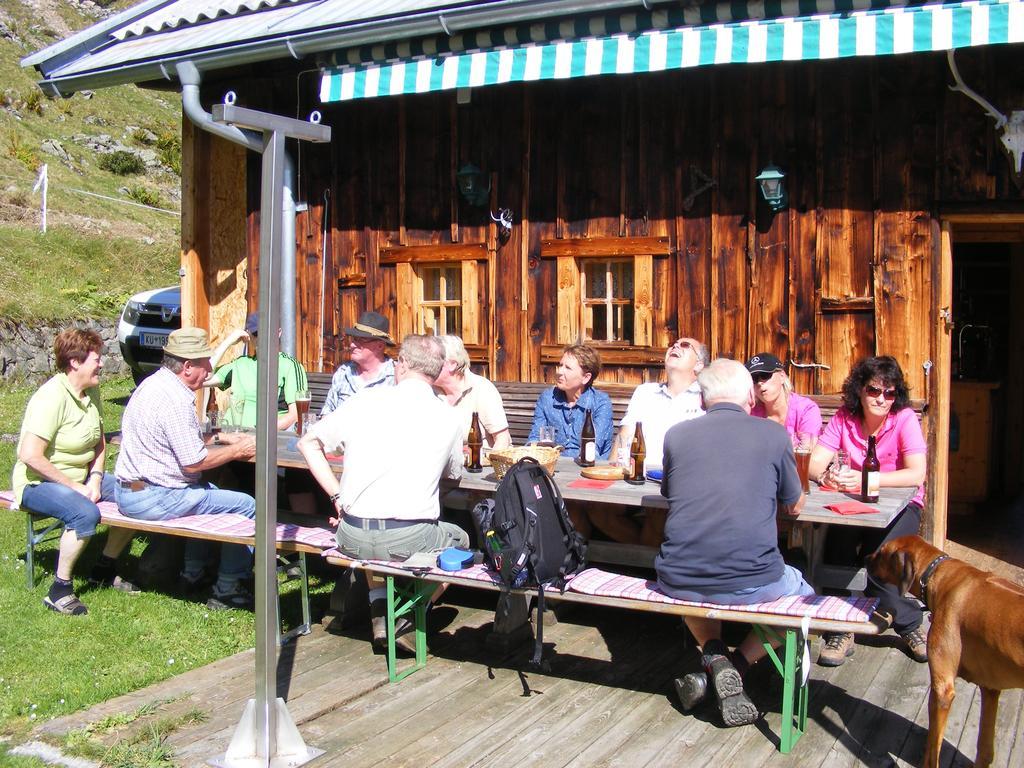 Landgasthof Dorferwirt Oberau Bagian luar foto