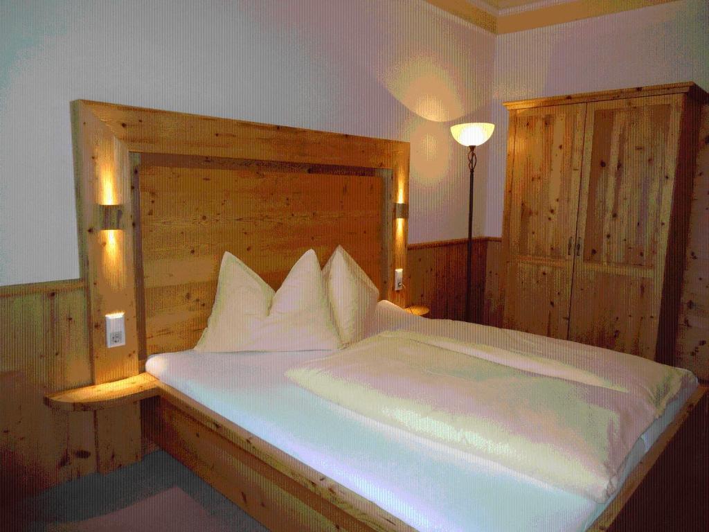 Landgasthof Dorferwirt Oberau Ruang foto