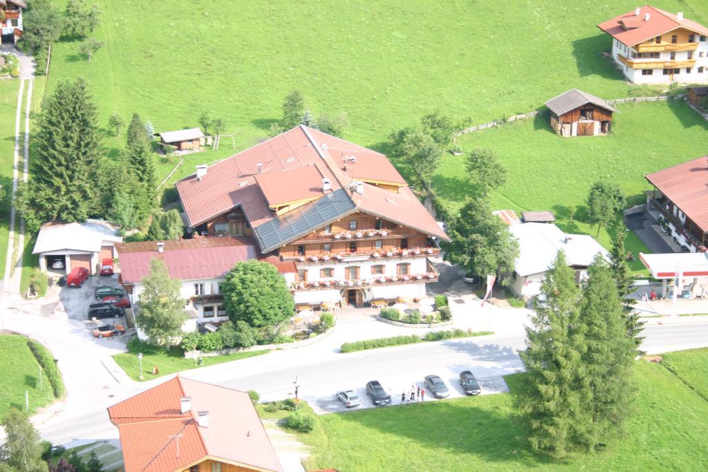 Landgasthof Dorferwirt Guest House Oberau Bagian luar foto